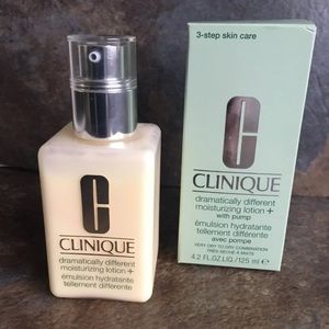 Clinique Moisturizing Lotion +